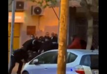 VIDEO/ Pamje të rënda nga rruga ‘Mine Peza’ – Polici dhunohet nga protestuesit