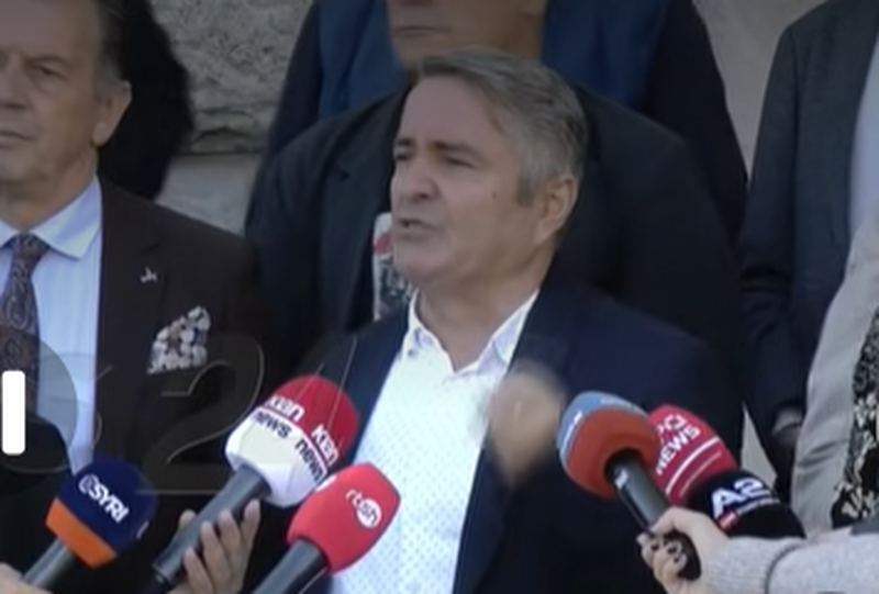  Kamikazi  i Berishës që drejton Sindikatën e  Pedagogëve   Të marshojmë drejt parlamentit se kemi mbetur pak veta 