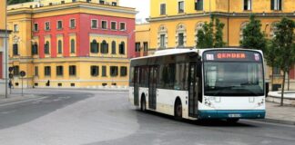 Protestat, sa humbi transporti? – Foni: Vështirësi më e theksuara tek linjat që lidhin Tiranën me zonat përreth