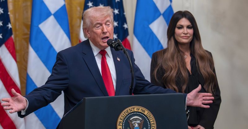 trump-per-kimberly-guilfoyle-u-zhgenjeva-nga-ajo-qe-lexova-nuk-dua-te-mendoj-per-faljen-e-saj
