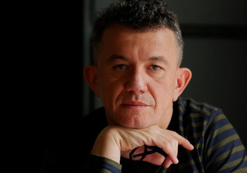 Si reagohet paqësisht ndaj dikujt me Molotov në dorë 