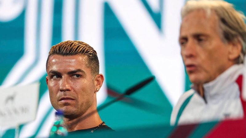 Prapaskena e bujshme e largimit të Ronaldos nga Portugalia  trajneri dhe presidenti i Federatës e ndoqën deri në aeroport për ta ndaluar