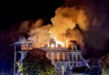 Digjet bashkia historike e Limoges/ Francë, persona të maskuar hynë brenda ndërtesës dhe i vendosën flakët