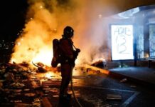 “Vandalët paguajnë”/ Macron kërkon gjoba deri në 10 mijë euro edhe për protestuesit që s’i kanë shkaktuar vetë dëmet