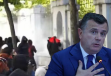 Protesta para Ministrisë së Arsimit, Balla: Studentët nuk janë terroristë me maska që thyejnë dritaret e shkollës