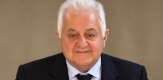 Lorenc Vangjeli: Lamtumirë ATI im, Apostol!