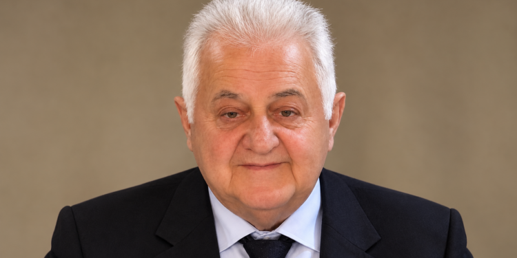 Lorenc Vangjeli  Lamtumirë ATI im  Apostol 
