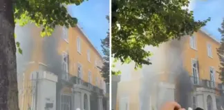 Protesta te Ministria e Arsimit, protestuesit i vënë zjarrin një banke, dëmtohet edhe një biznes tjetër