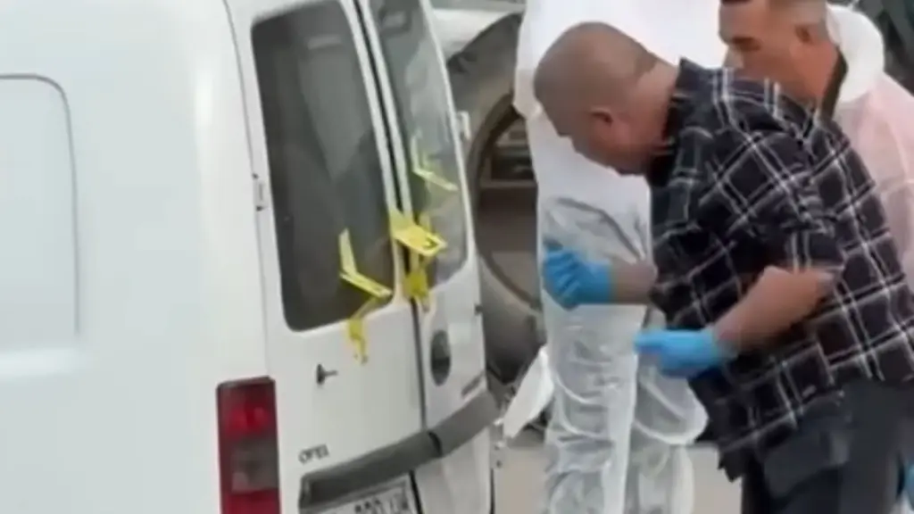 Tronditet Kosova  Burri vret gruan dhe mikun e tij  shkaku dyshohet divorci