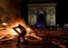 Francë/ Protestuesit tentojnë të afrohen drejt Pallatit Élysée, dislokohen forcat speciale të policisë