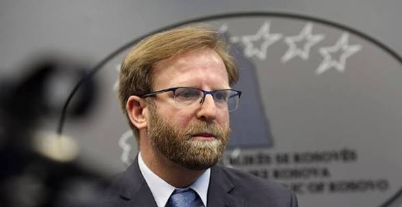 Ish zv kryeministri i Kosovës  Protesta është e drejtë demokratike  por jo dhuna