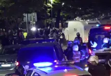 Tensionet në protestën në Tiranë, OKB në Shqipëri apel për dialog dhe uljen e tensioneve