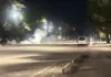 Protestuesit zhvendosen te Parku Rinia, policia i ndjek hap pas hapi, hedh ujë dhe gaz lotsjellës drejt tyre